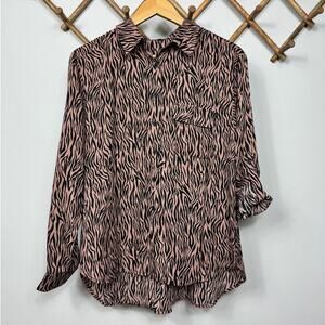 New Pleione Patterned Long Sleeve Button-up Shirt in Mauve Black Swirl Size M